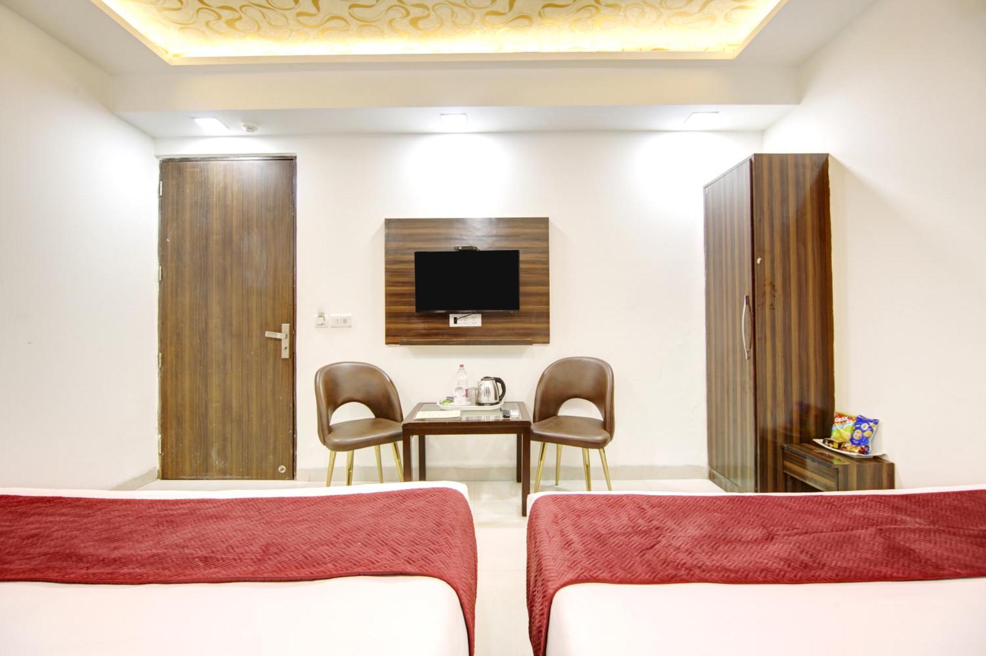 Airport Hotel Chanakya Delhi Nowe Delhi Zewnętrze zdjęcie