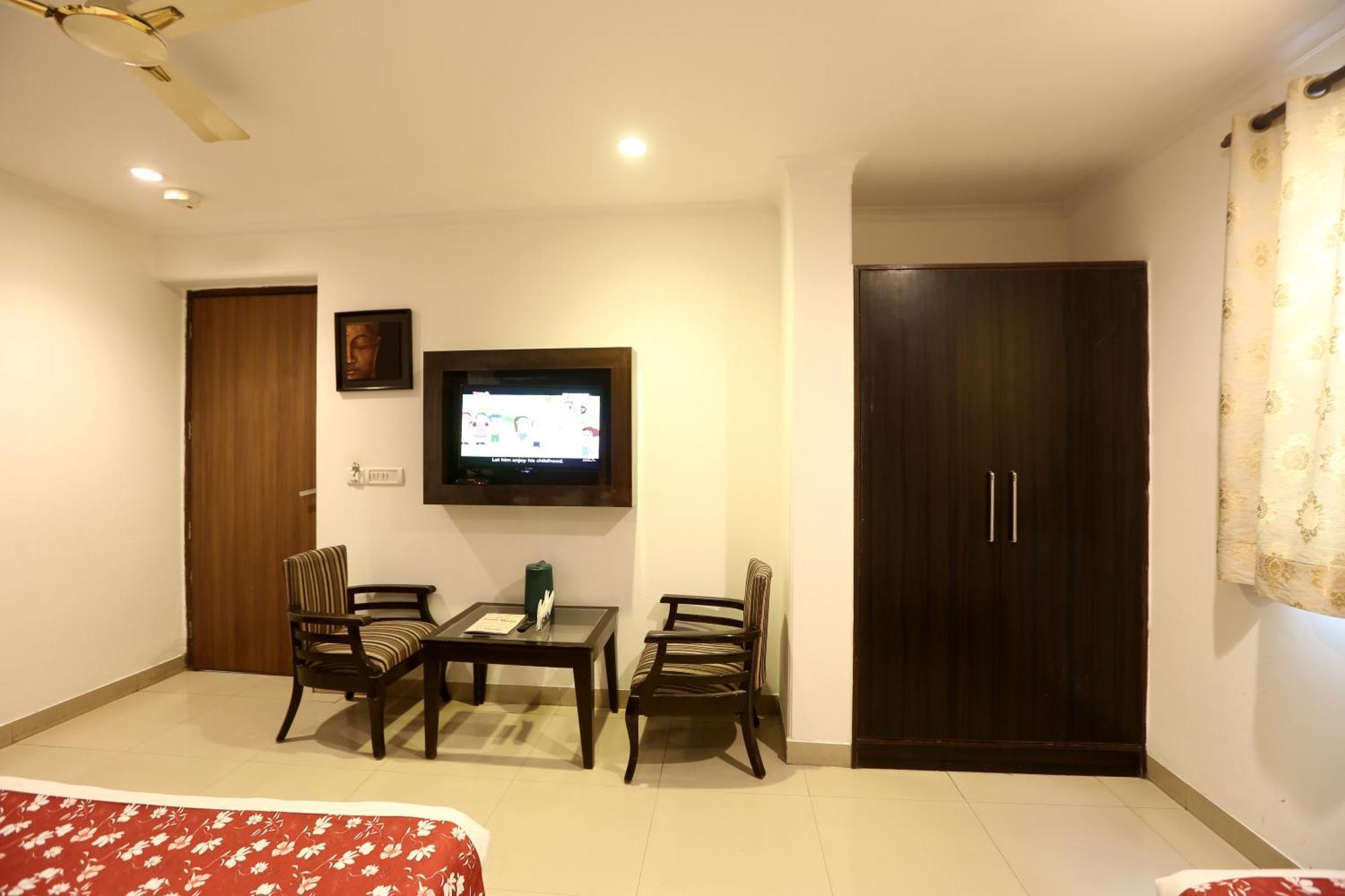 Airport Hotel Chanakya Delhi Nowe Delhi Zewnętrze zdjęcie