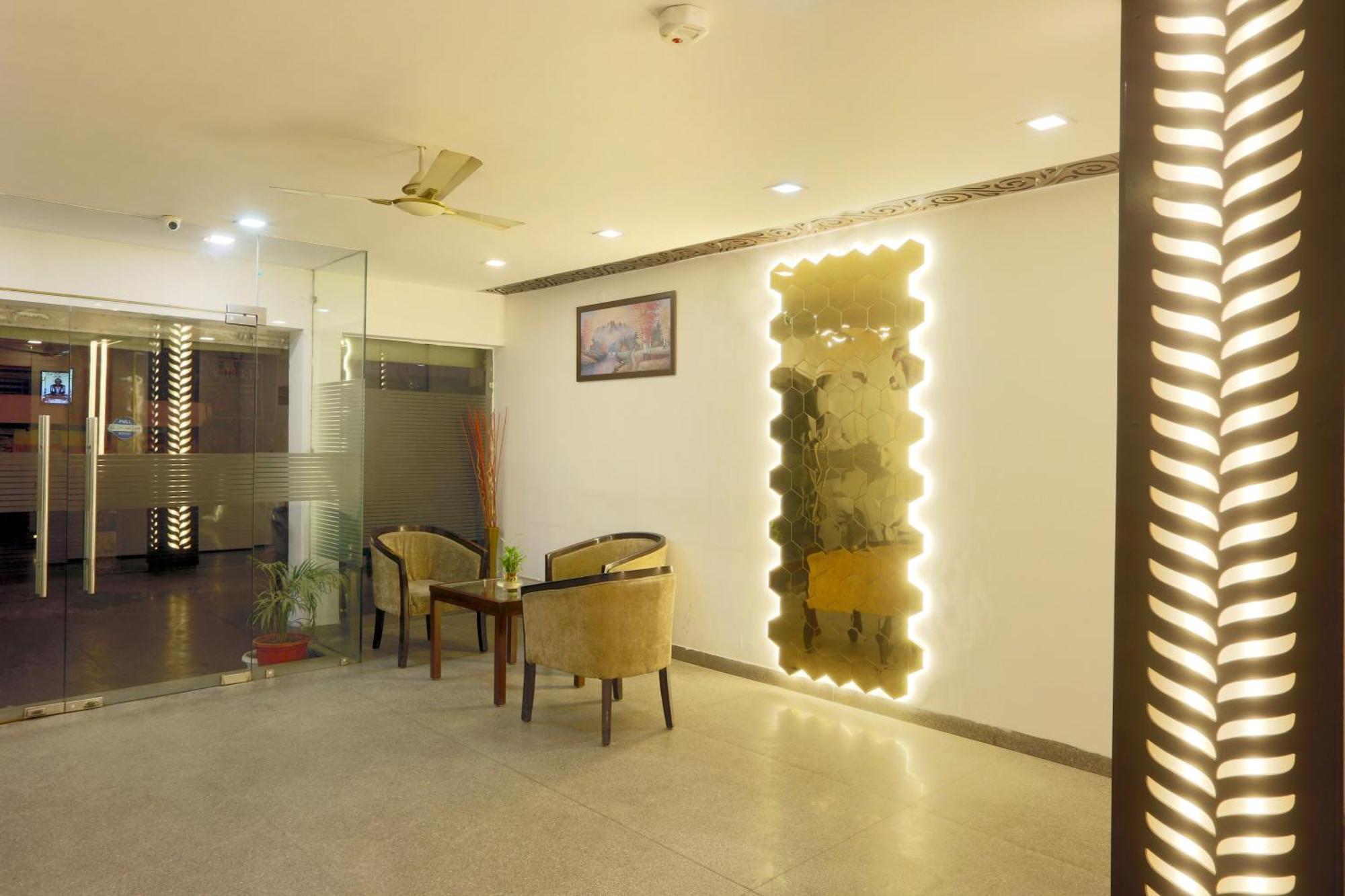 Airport Hotel Chanakya Delhi Nowe Delhi Zewnętrze zdjęcie