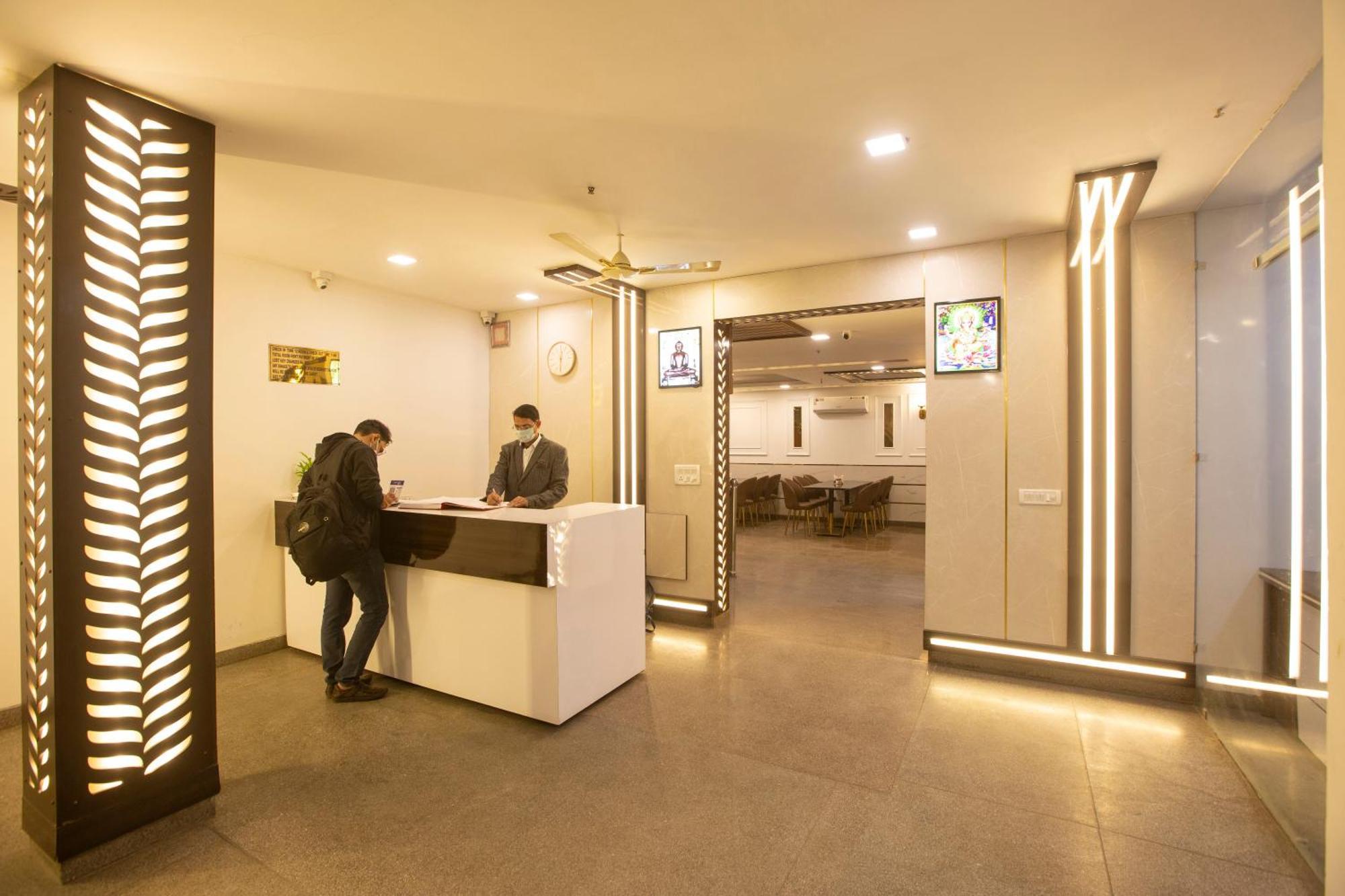 Airport Hotel Chanakya Delhi Nowe Delhi Zewnętrze zdjęcie